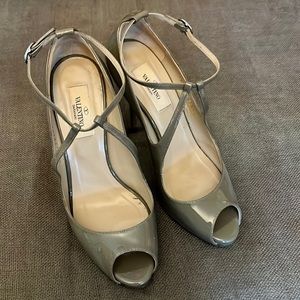 Valentino Garavani peep toe stilettos; size 37.5